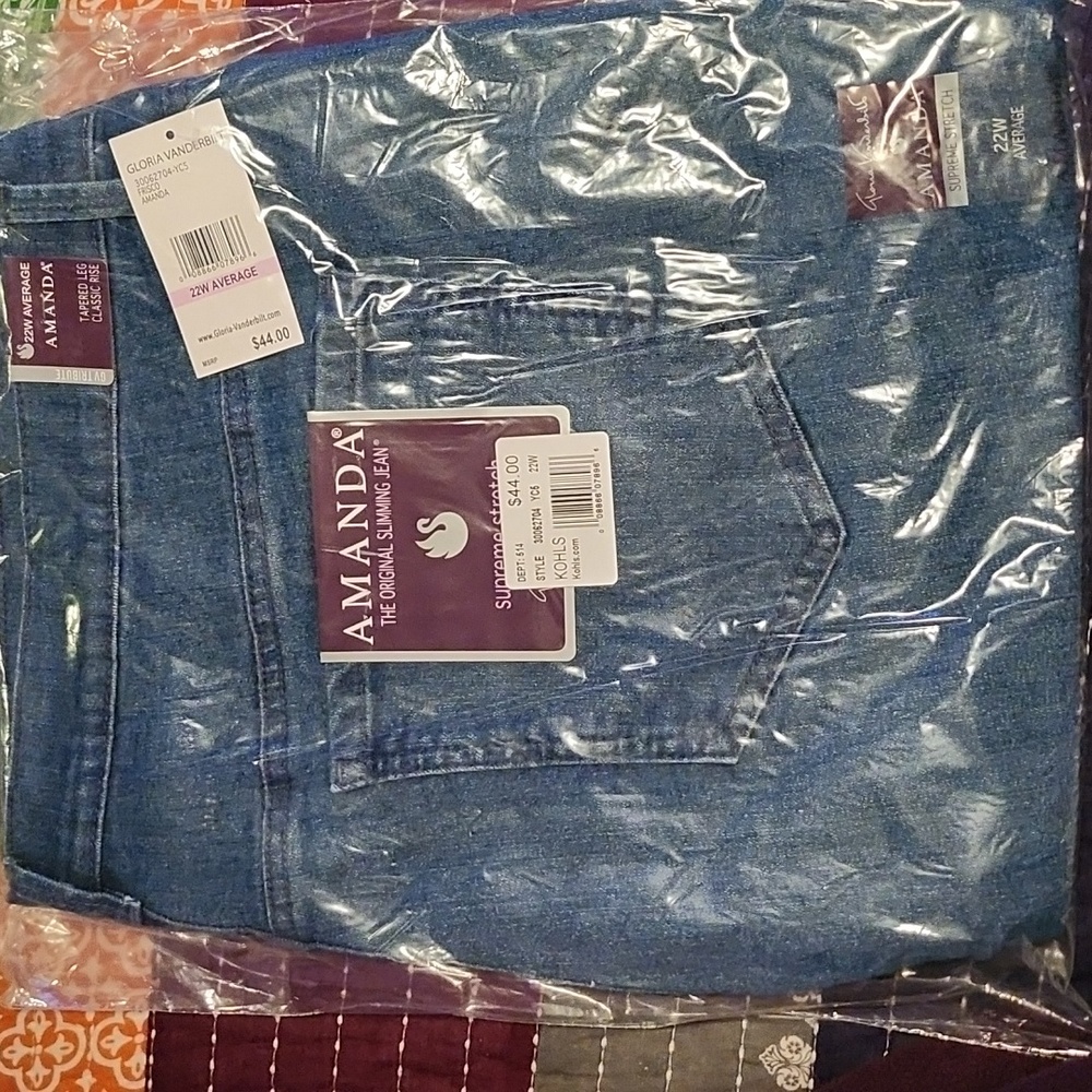 3 Pairs of Gloria Vanderbilt Pants. 1 blue jean, 2 black. Size 22W Average - Picture 1 of 2